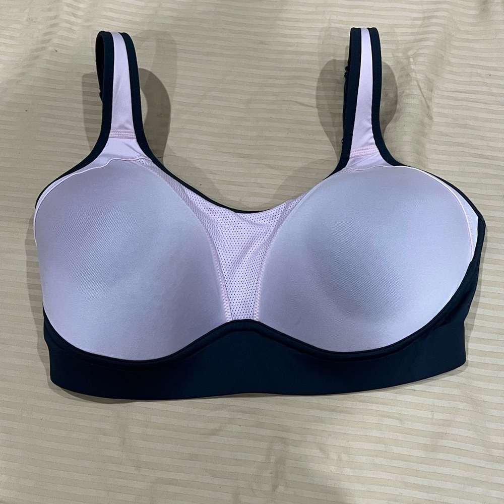 Champion Pink and Black Wireless Sports Bra